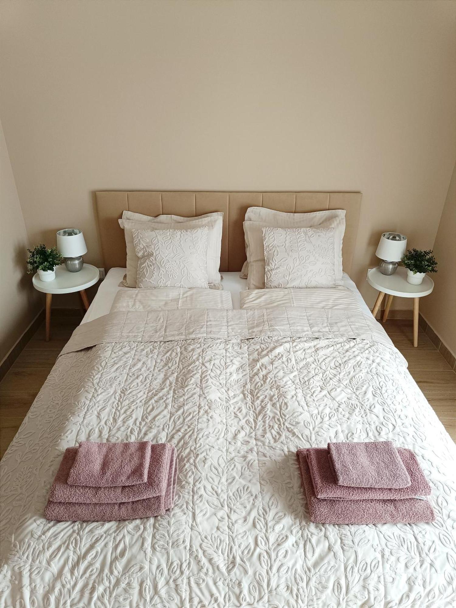 Modern Lux Home Szeged Esterno foto